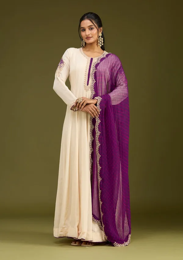 Off_White_Zariwork_Gold_Chanderi_Readymade_Salwar_Suit