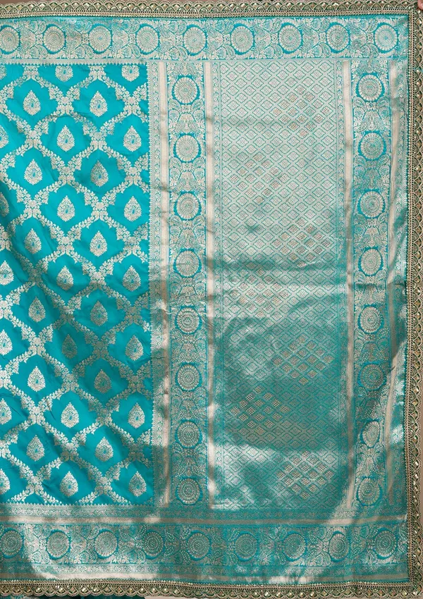Rama_Green_Silk_Jaal_Gold_Stonework_Saree_With_Matching_Blouse_Piece