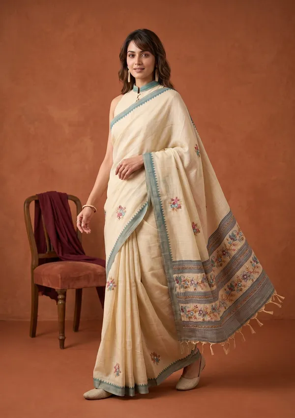 Beige_Chanderi_Threadwork_Saree_With_Matching_Blouse_Piece