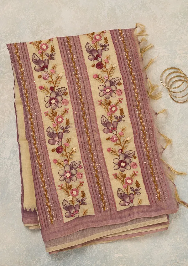 Beige_Chanderi_Threadwork_Saree_With_Matching_Blouse_Piece
