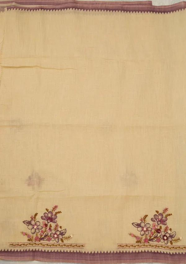Beige_Chanderi_Threadwork_Saree_With_Matching_Blouse_Piece