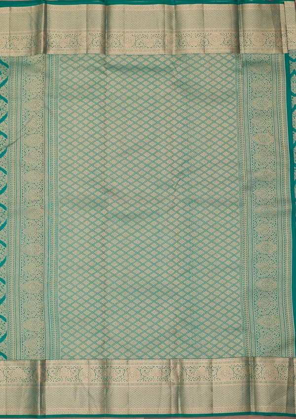 Peacock_Green_Zariwork_Gold_Pure_Silk_Saree