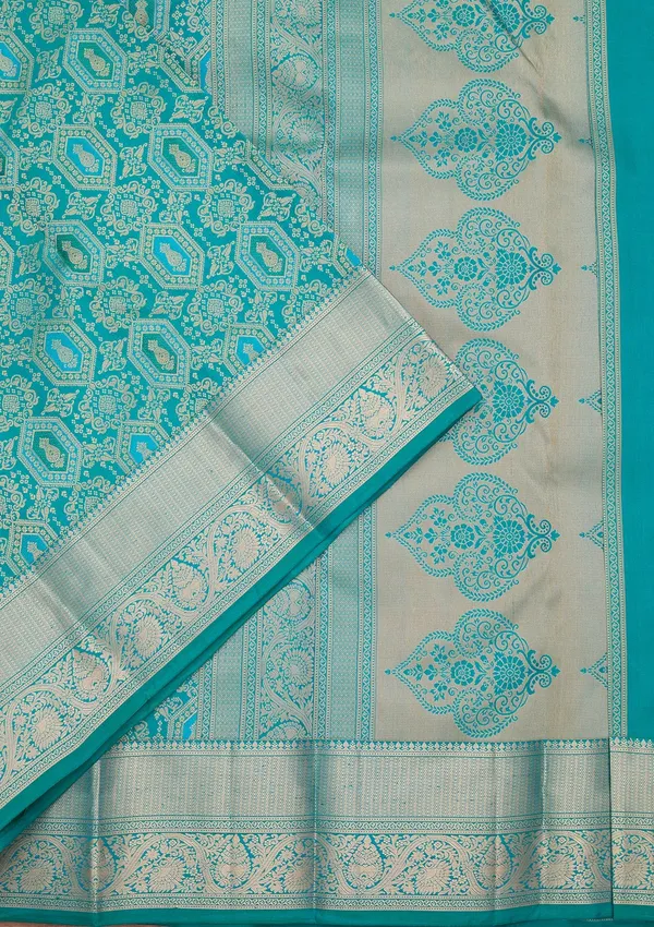 Peacock_Green_Silk_Jaal_Saree_With_Matching_Blouse_Piece