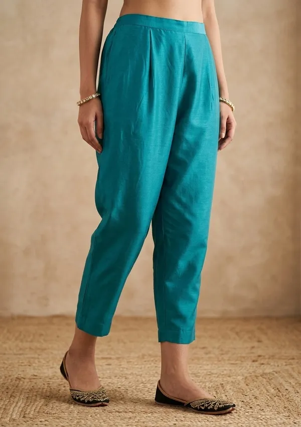 Rama_Green_Soft_Raw_Silk_Gold_Zariwork_Straight_Kurta_With_Pant_Regular_And_Dupatta