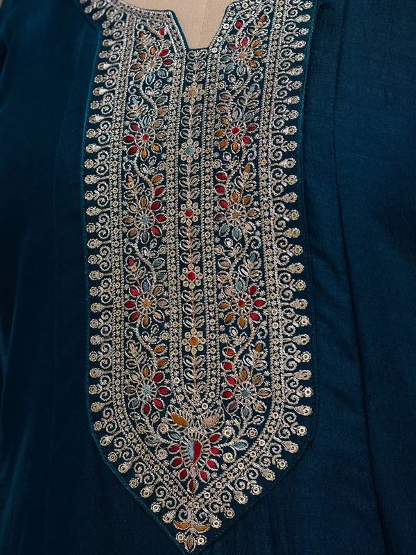 Teal_Green_Soft_Raw_Silk_Gold_Zariwork_Anarkali_Kurta_With_Pant_Regular_And_Dupatta