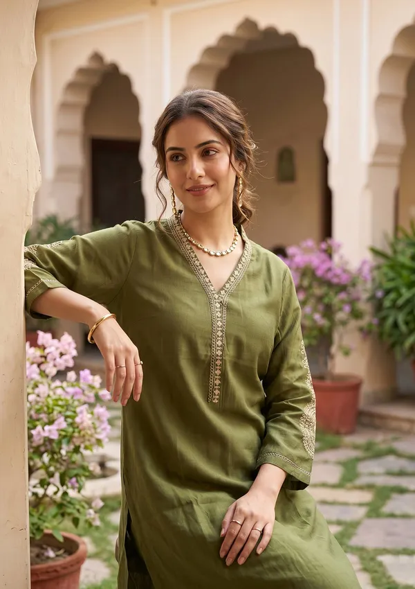 Mehendi_Art_Silk_Cording_Straight_Kurta_With_Pant_Regular_And_Dupatta