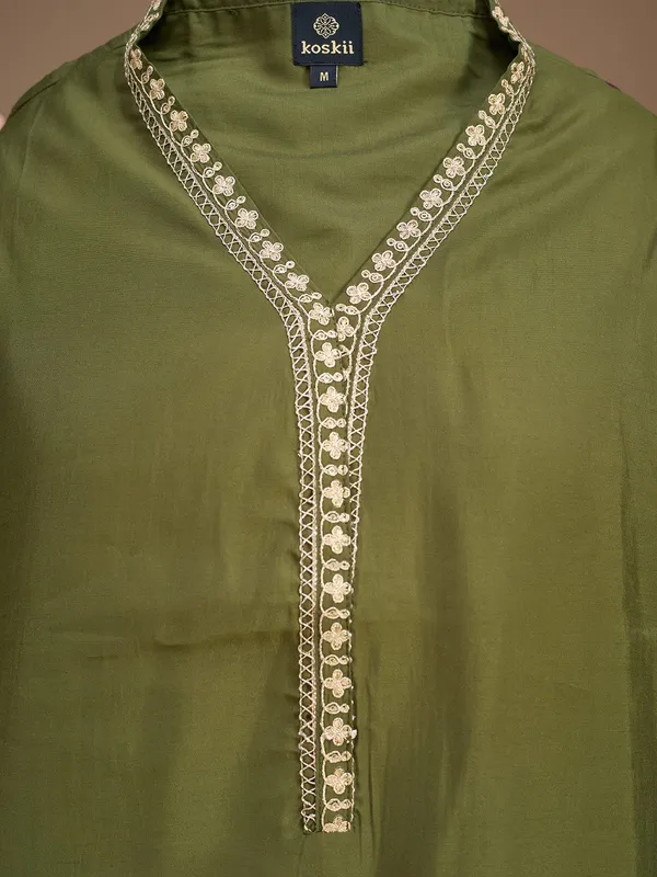Mehendi_Art_Silk_Cording_Straight_Kurta_With_Pant_Regular_And_Dupatta