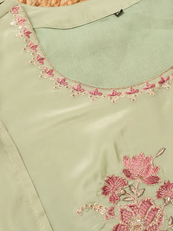 Pista_Green_Semi_Crepe_Threadwork_Straight_Kurta_With_Regular_Pant_And_Dupatta