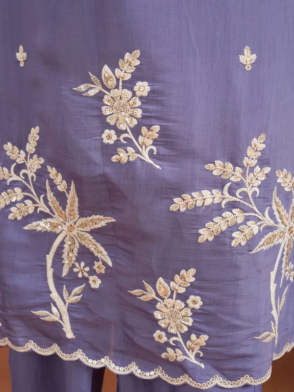 Light_Lavender_Soft_Raw_Silk_Threadwork_A_Line_Kurta_With_Pant_Regular_And_Dupatta