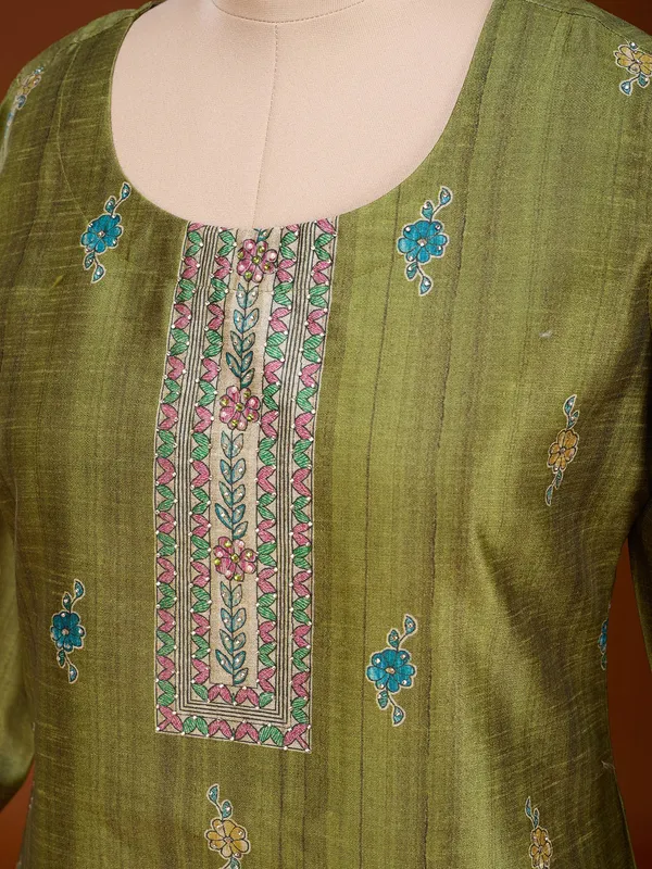 Mehendi_Raw_Silk_Floral_Stonework_Straight_Kurta_With_Pant_Regular_And_Dupatta