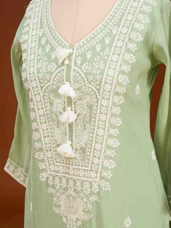 Pista_Green_Chanderi_Threadwork_Straight_Kurta_With_Pant_Regular_And_Dupatta