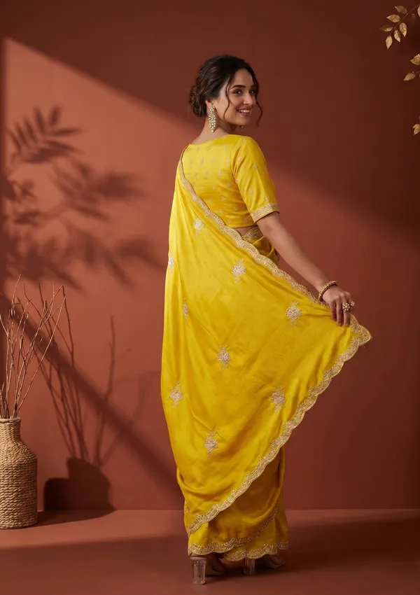 Yellow_Soft_Raw_Silk_Gold_Zariwork_Saree_With_Matching_Blouse_Piece