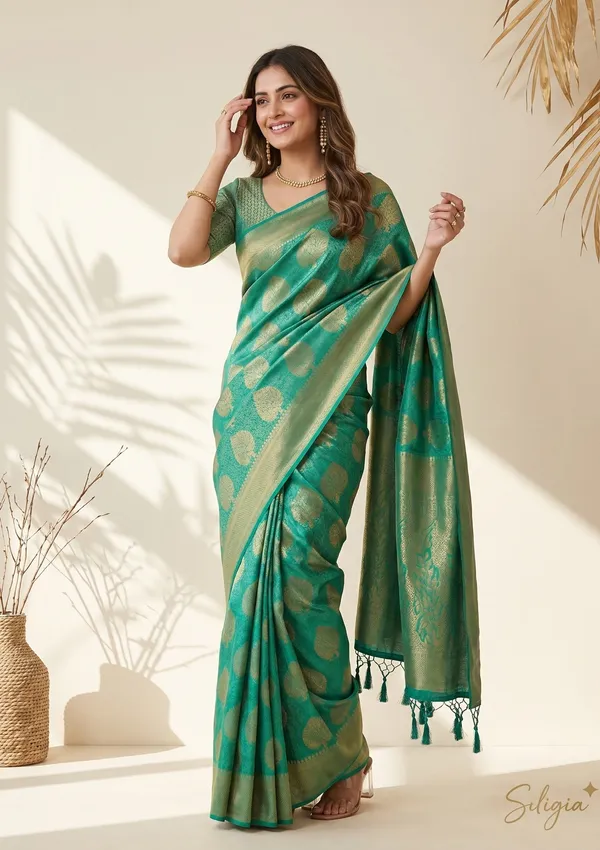 Leaf_Green_Silk_Jaal_Saree_With_Matching_Blouse_Piece