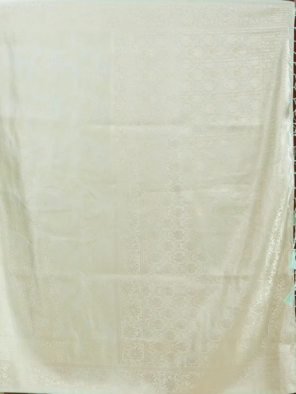Pista_Green_Banarasi_Art_Silk_Saree