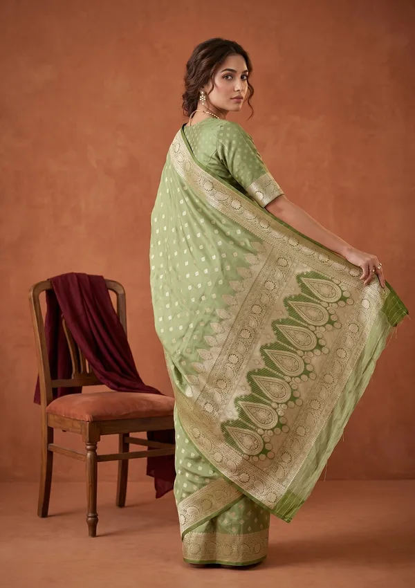 Pista_Green_Banarasi_Art_Silk_Saree