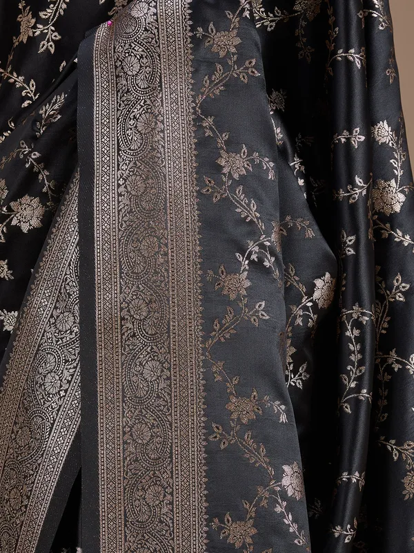 Black_Banarasi_Art_Silk_Saree