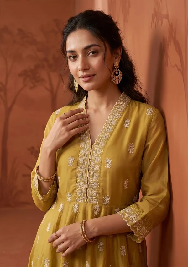 Mehandi_Green_Threadwork_Organza_Readymade_Salwar_Suit
