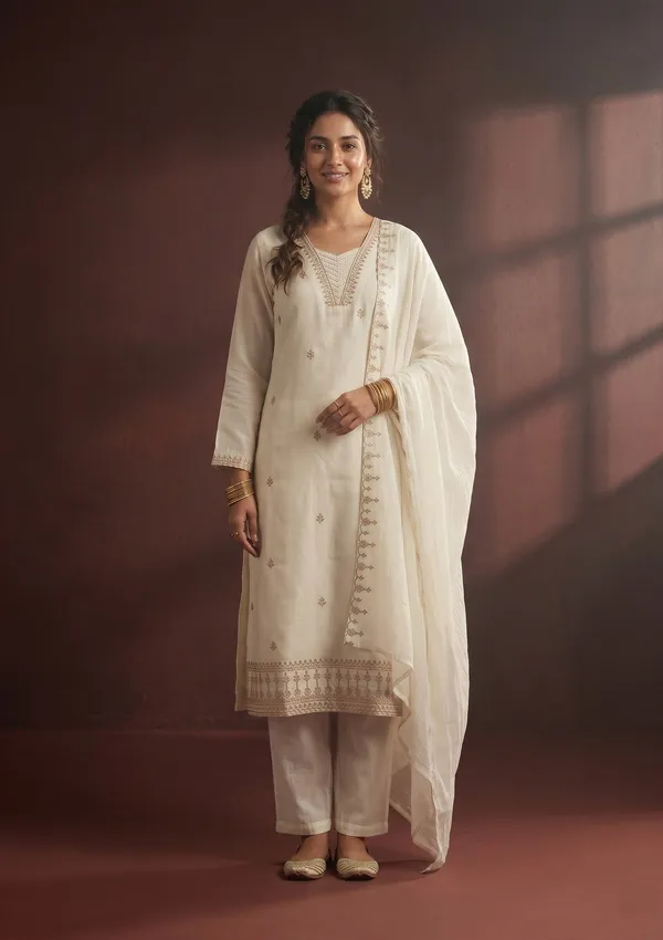 Off_White_Zariwork_Gold_Chanderi_Readymade_Salwar_Suit