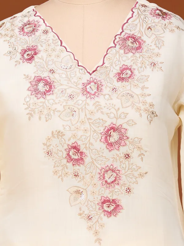 Cream_Threadwork_Chanderi_Readymade_Salwar_Suit