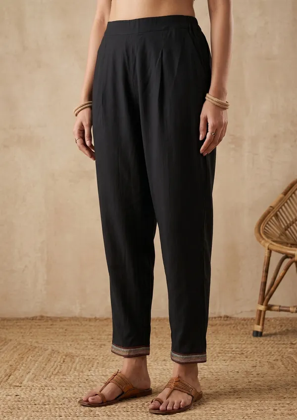 Black_Threadwork_Art_Silk_Readymade_Salwar_Suit