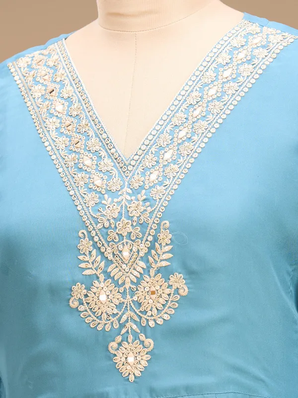 Sky_Blue_Threadwork_Organza_Readymade_Salwar_Suit