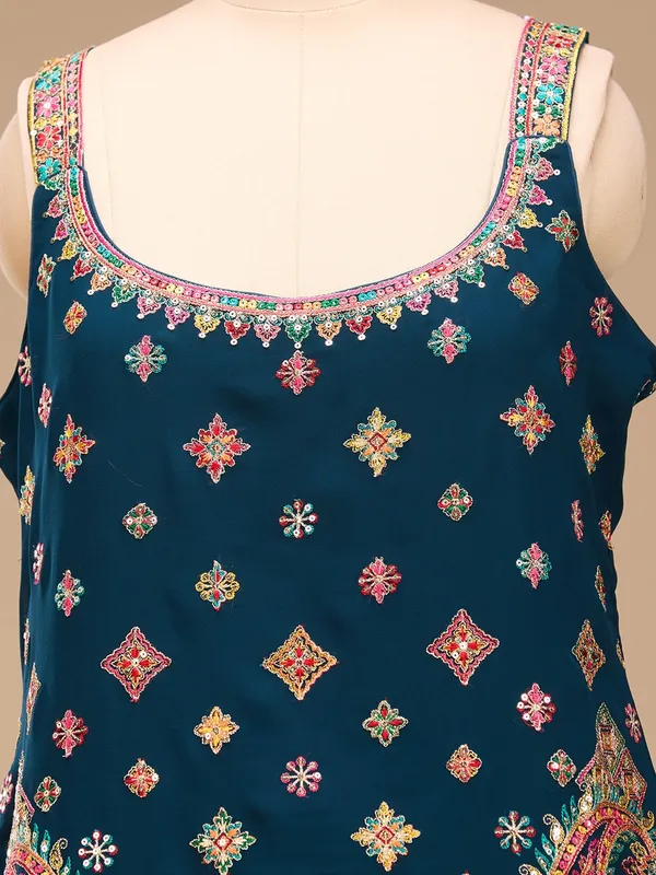 Peacock_Blue_Threadwork_Georgette_Readymade_Salwar_Suit