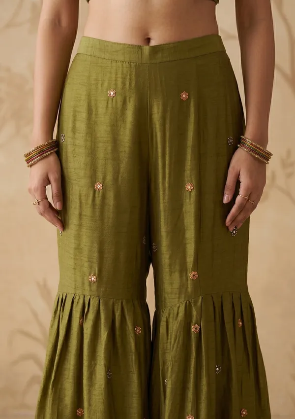Mehendi_Threadwork_Crepe_Readymade_Salwar_Suit
