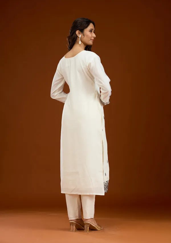 Off_White_Crepe_Threadwork_Straight_Kurta_With_Regular_Pant_And_Dupatta