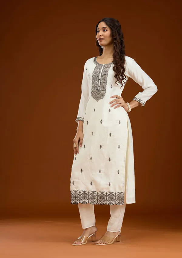 Off_White_Crepe_Threadwork_Straight_Kurta_With_Regular_Pant_And_Dupatta
