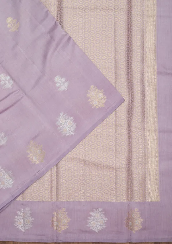 Lavender_Silk_Buti_Silver_Zariwork_Saree_With_Matching_Blouse_Piece
