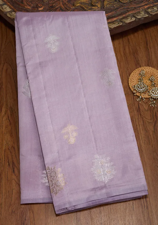 Lavender_Silk_Buti_Silver_Zariwork_Saree_With_Matching_Blouse_Piece