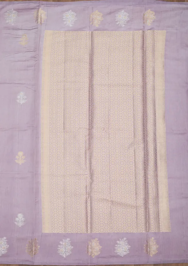 Lavender_Silk_Buti_Silver_Zariwork_Saree_With_Matching_Blouse_Piece