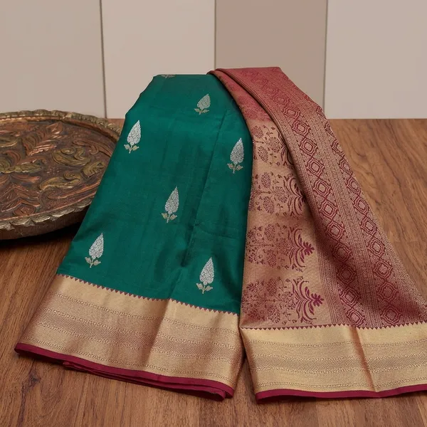 Rama_Green_Zariwork_Gold_Pure_Silk_Silk_Saree