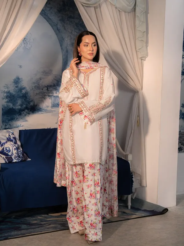 Women's_Floral_Embroidered_Kurta_Palazzo_Set_with_Dupatta