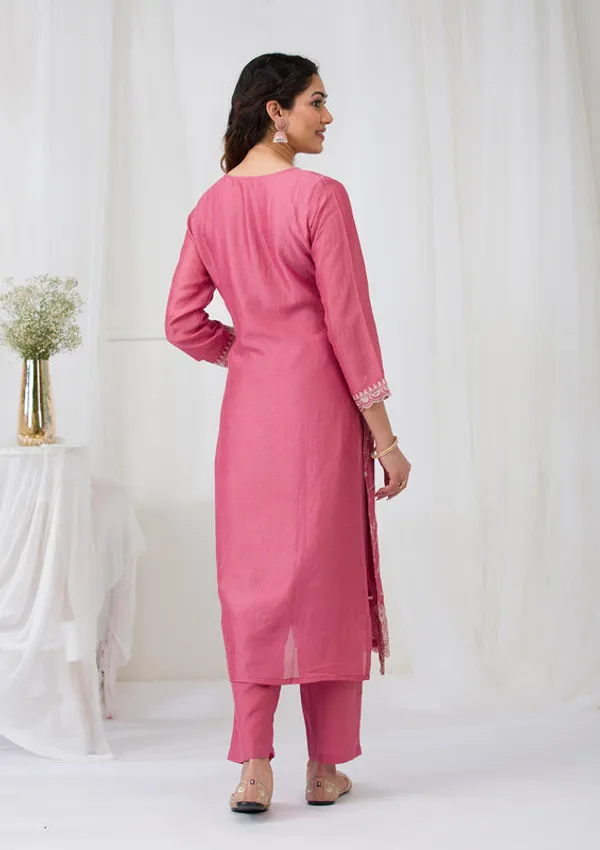 Onion_Pink_Soft_Raw_Silk_Threadwork_Straight_Kurta_With_Regular_Pant_And_Dupatta