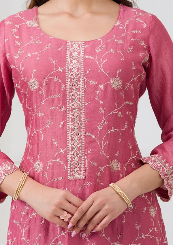 Onion_Pink_Soft_Raw_Silk_Threadwork_Straight_Kurta_With_Regular_Pant_And_Dupatta
