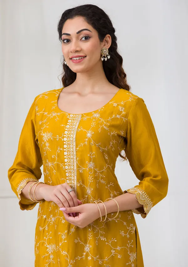 Mustard_Soft_Raw_Silk_Threadwork_Straight_Kurta_With_Pant_Regular_And_Dupatta