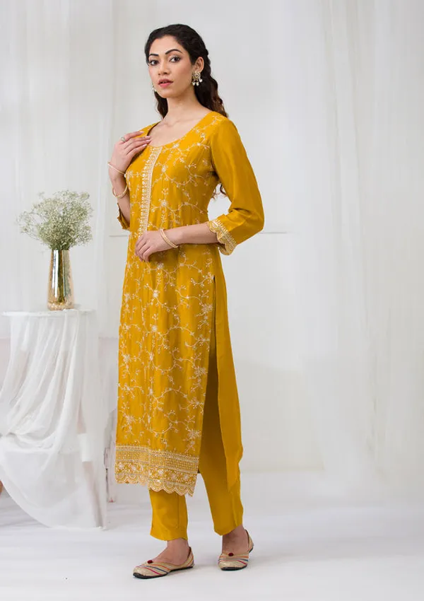Mustard_Soft_Raw_Silk_Threadwork_Straight_Kurta_With_Pant_Regular_And_Dupatta