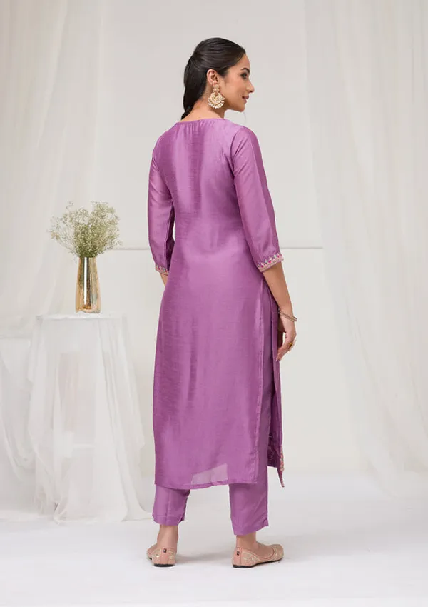 Lavender_Soft_Raw_Silk_Threadwork_Straight_Kurta_With_Regular_Pant_And_Dupatta