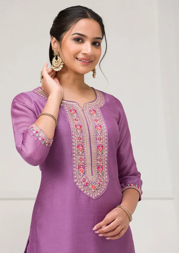 Lavender_Soft_Raw_Silk_Threadwork_Straight_Kurta_With_Regular_Pant_And_Dupatta