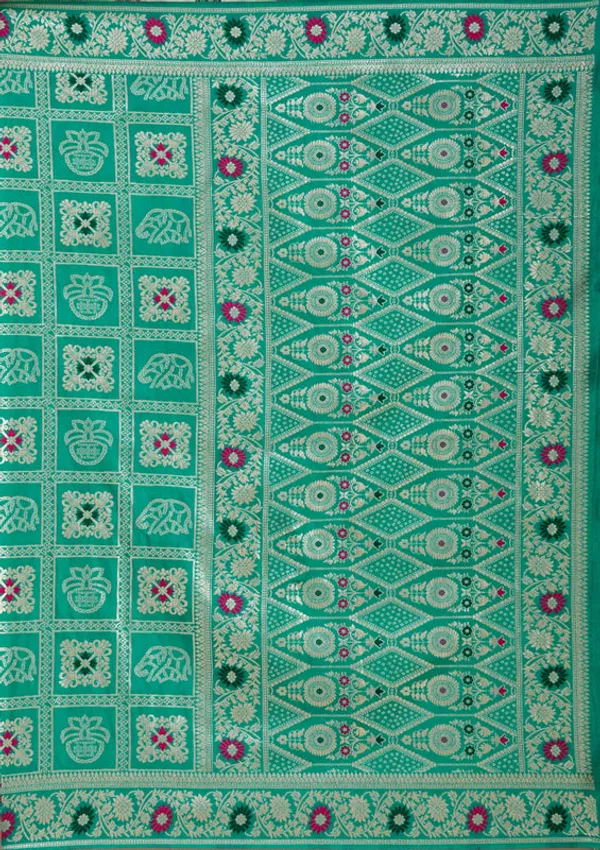 Rama_Green_Silk_Jaal_Saree_With_Matching_Blouse_Piece
