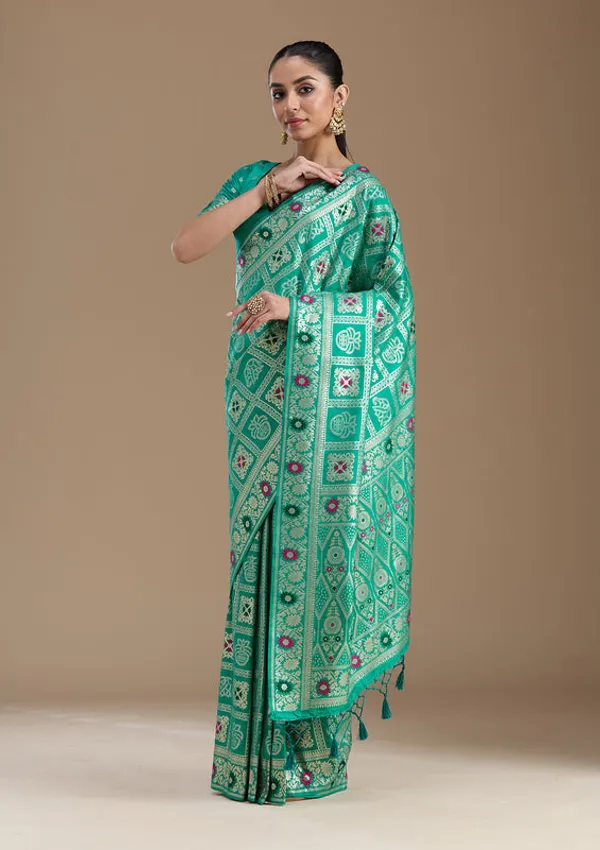 Rama_Green_Silk_Jaal_Saree_With_Matching_Blouse_Piece
