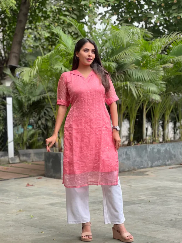 Pink_Straight_Kurta_For_Women
