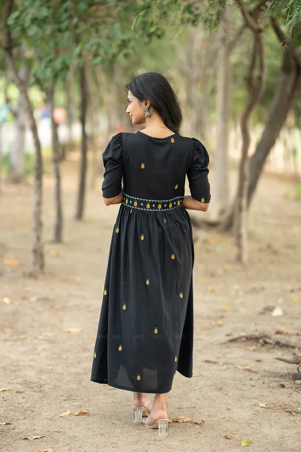 Black_Printed_Fit_And_Flare_Dress_For_Women