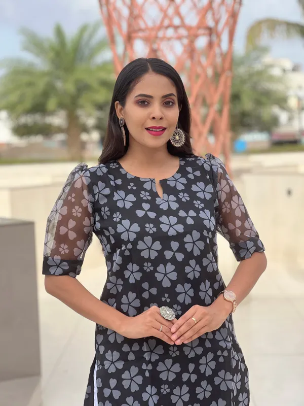 Black_Floral_Print_Straight_Kurta_For_Women