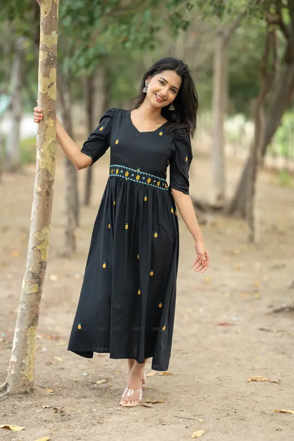 Black_Printed_Fit_And_Flare_Dress_For_Women