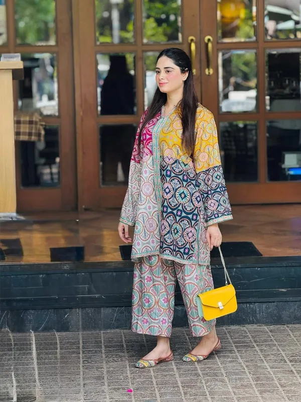 Multicolor_Printed_Straight_Kurta_Co-Ord_Set_For_Women