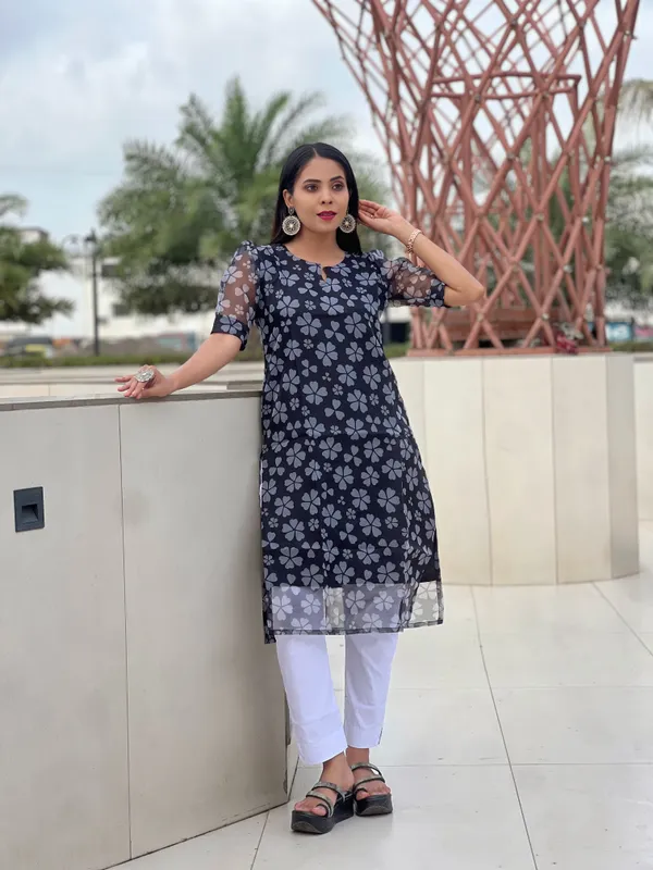 Black_Floral_Print_Straight_Kurta_For_Women