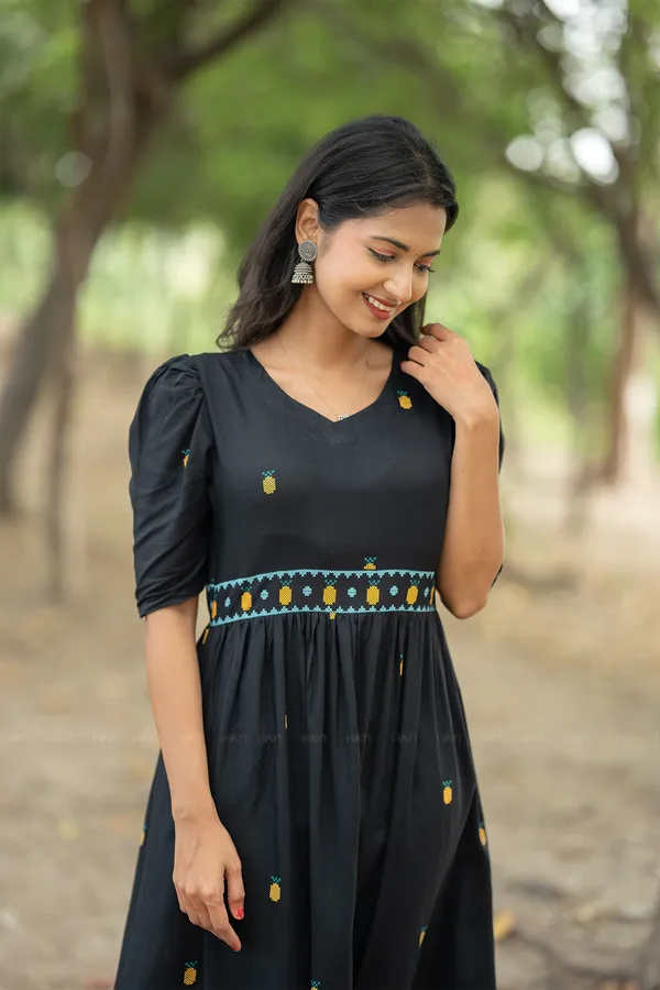 Black_Printed_Fit_And_Flare_Dress_For_Women