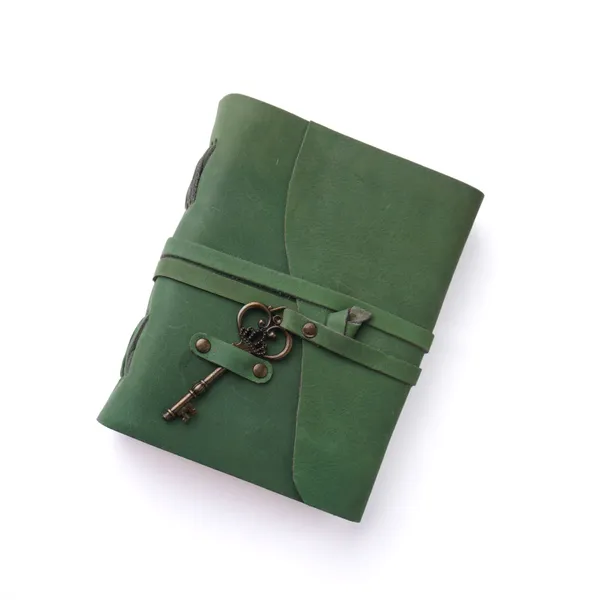 Handmade_Vintage_Jade_Green_100%_Genuine_Buffalo_Leather_Journal_With_Antique_Burnt_Deckle_Edge_Paper_For_Writing_&_Sketching_-_Antique_Brass_Skeleton_Key,_Cross-Stitched_Spine,_200_Unruled_Pages,_Portable_7X5_Inch_Diary_For_Men_&_Women